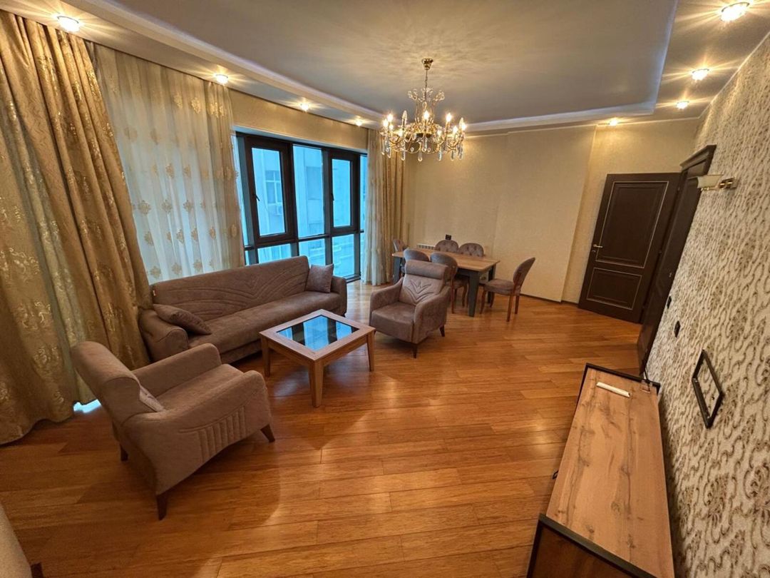 İcarəyə verilir 3 otaqlı yeni tikili 192 m² — Mənzil, Bakı (3)