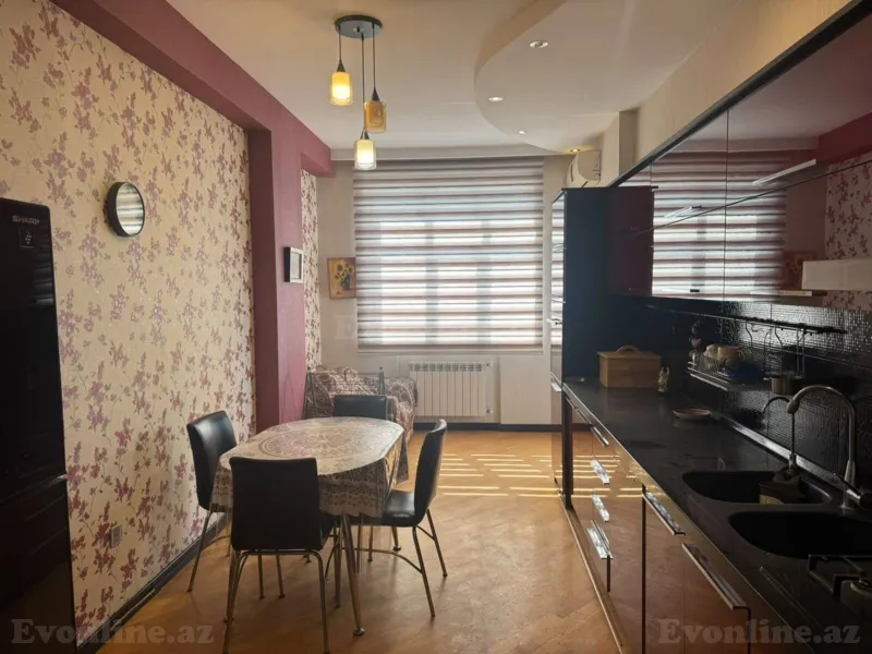 Satılır 3 otaqlı Mənzil Yeni tikili 130 m² Bakı, Yasamal r., Elmlər Akademiyası m — Mənzil, Bakı (8)