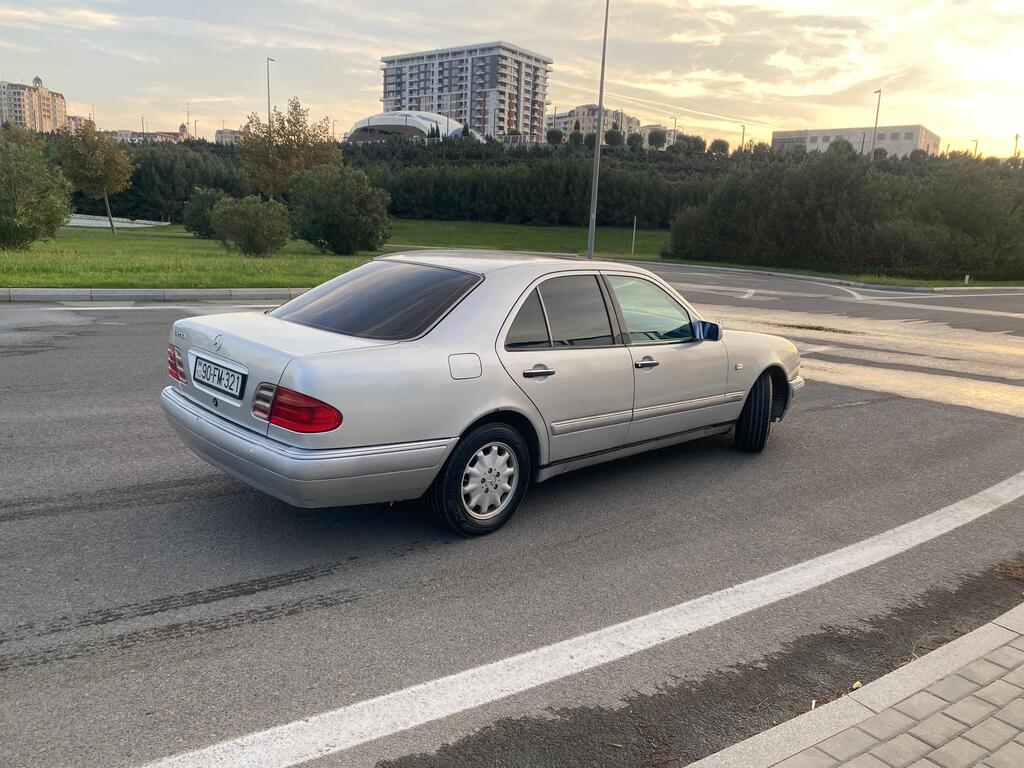 Mercedes E 230, 2.3 L, 1996 il, 454 000 km — Avtomobillər, Bakı (5)