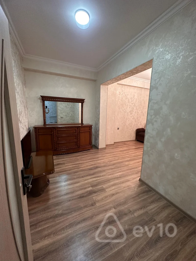 2 otaqlı mənzil, 77 m², Qara Qarayev — kirayə — Mənzil, Bakı (4)