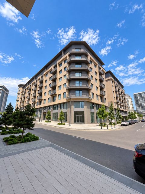 Satılır 3 otaqlı yeni tikili 131 m² — Bakı