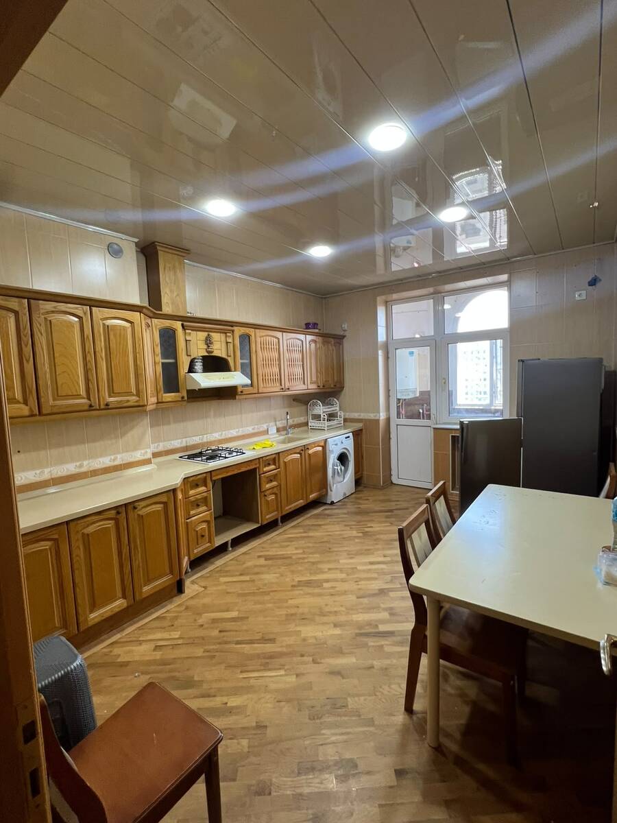 Satılır 6 otaqlı yeni tikili 220 m² — Mənzil, Bakı (7)
