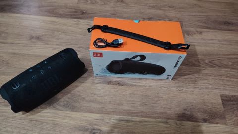 Dinamik JBL Charge 6 — Bakı