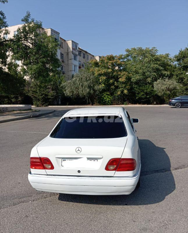 Mercedes E 230 2.3 L, 1995, 455 555 km — Avtomobillər, Bakı (5)