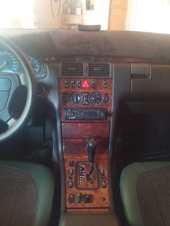 Mercedes E 240, 2.4 L, 1999 il, 239 000 km — Avtomobillər, Sumqayıt (5)