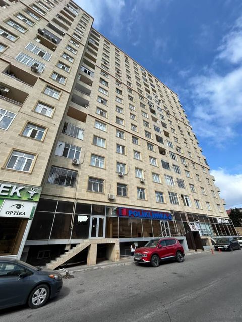 Satılır obyekt 130 m² — Bakı