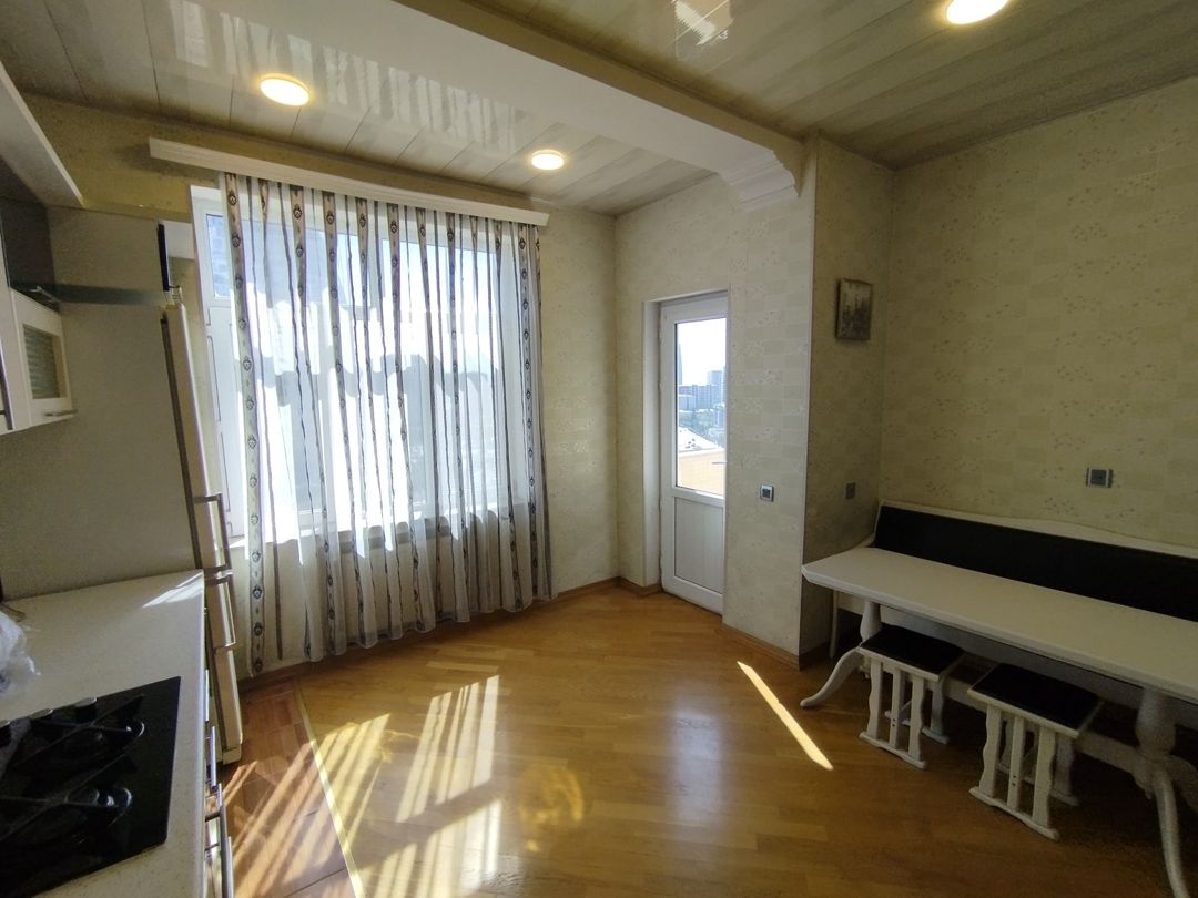 İcarəyə verilir 3 otaqlı yeni tikili 145 m² — Mənzil, Bakı (6)