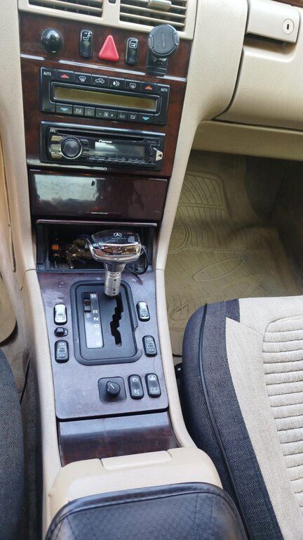 Mercedes E 230, 2.3 L, 1996 il, 350 000 km — Avtomobillər, Bakı (5)