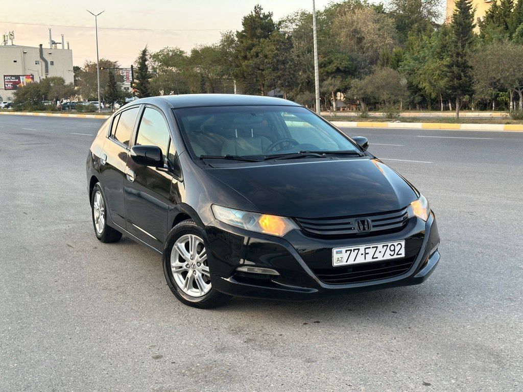 Honda Insight, 1.3 L, 0.58 kWh, 2010 il, 360 000 km 77-FZ-792 — Avtomobillər, Bakı