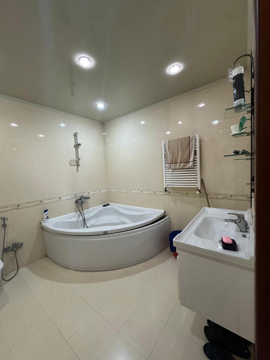 Satılır 3 otaqlı yeni tikili 140 m² — Mənzil, Bakı (12)