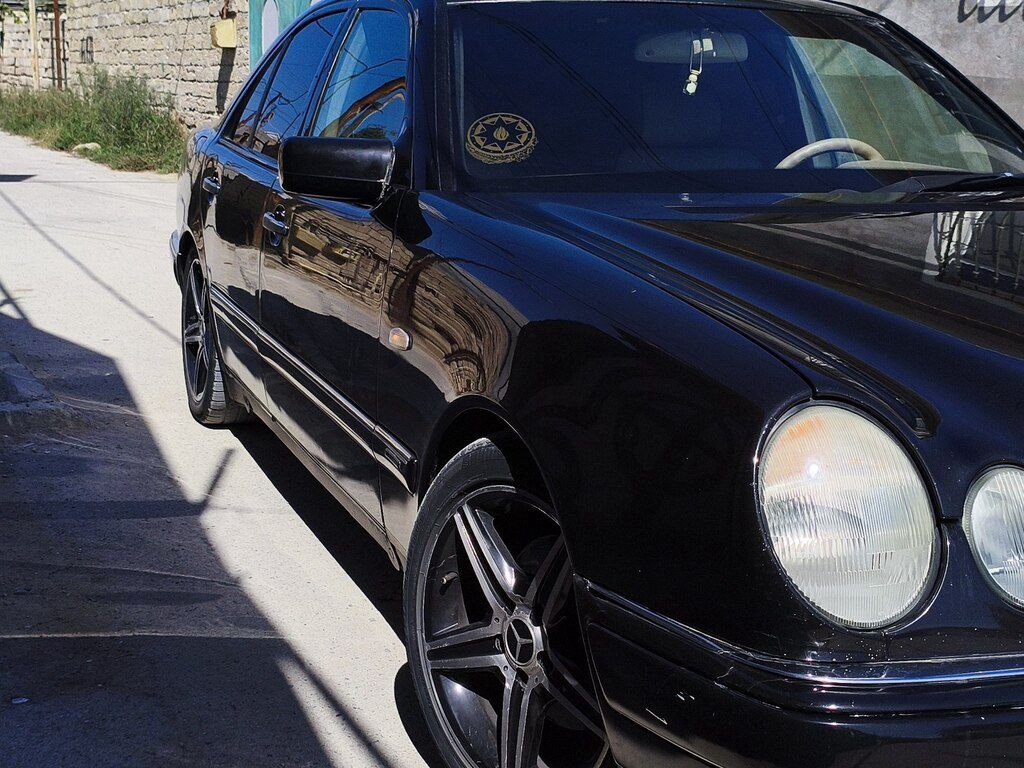 Mercedes E 280, 2.8 L, 1999 il, 528 000 km 77-BR-319 — Avtomobillər, Bakı (4)