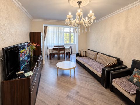 Satılır 3 otaqlı köhnə tikili 70 m² — Bakı