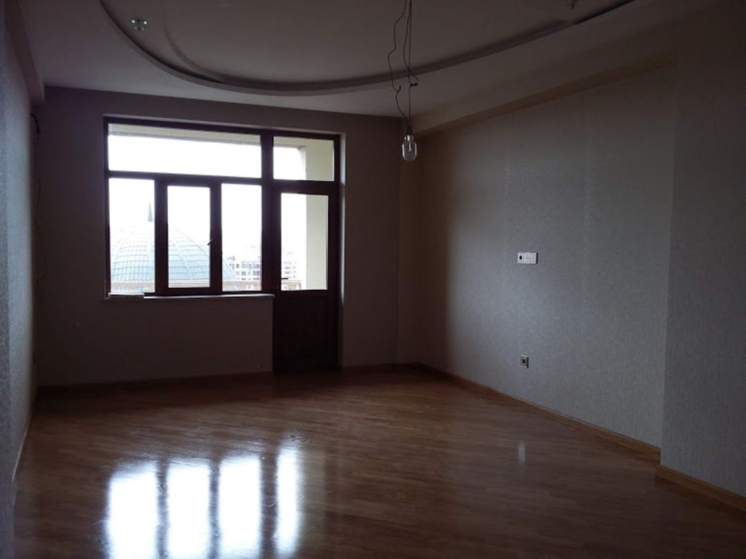 Satılır 4 otaqlı yeni tikili 190 m² — Mənzil, Bakı (4)