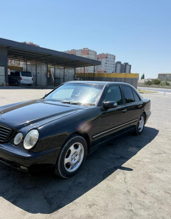 Mercedes E 220, 2002 il, 559625 km, 2.2 L 90-VN-096 — Avtomobillər (3)