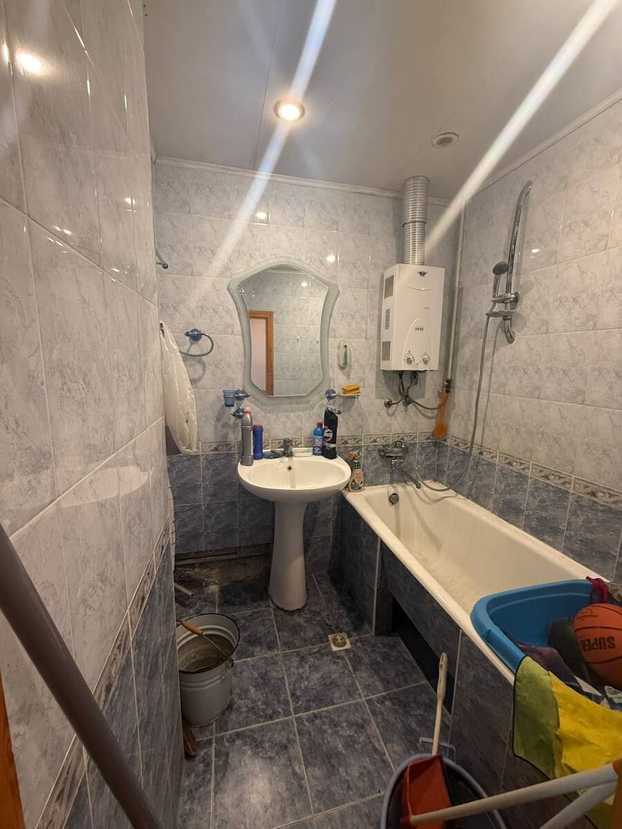 Satılır 4 otaqlı köhnə tikili 100 m² — Mənzil, Bakı (6)