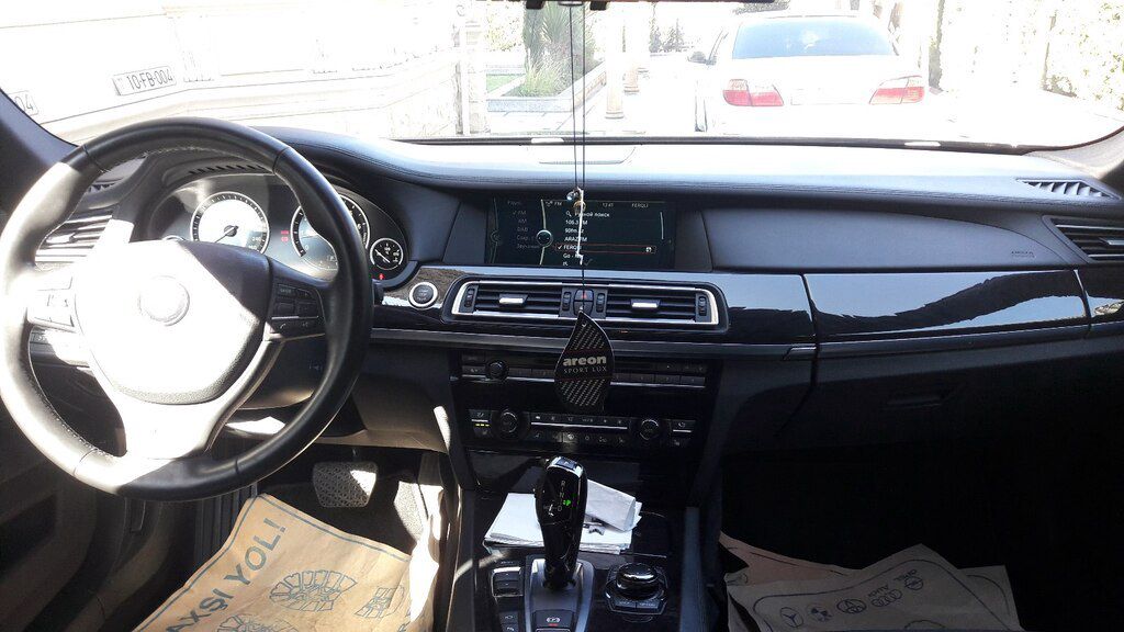 BMW 750, 4.4 L, 2011 il, 30 000 km — Avtomobillər, Bakı (6)