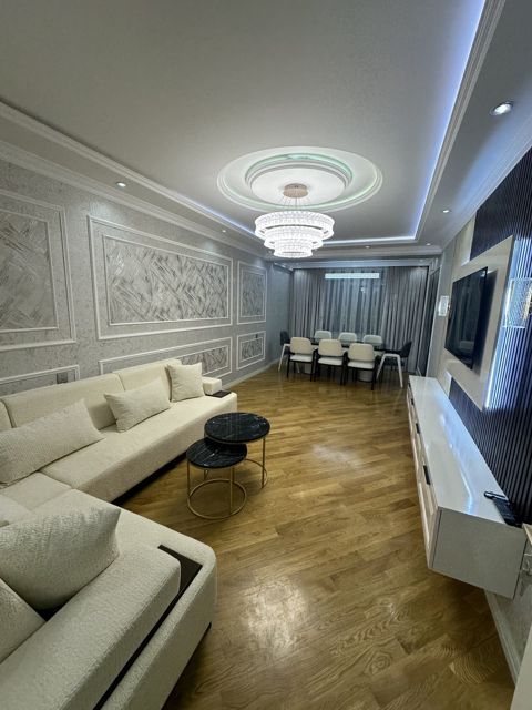 Satılır 3 otaqlı yeni tikili 139 m² — Bakı