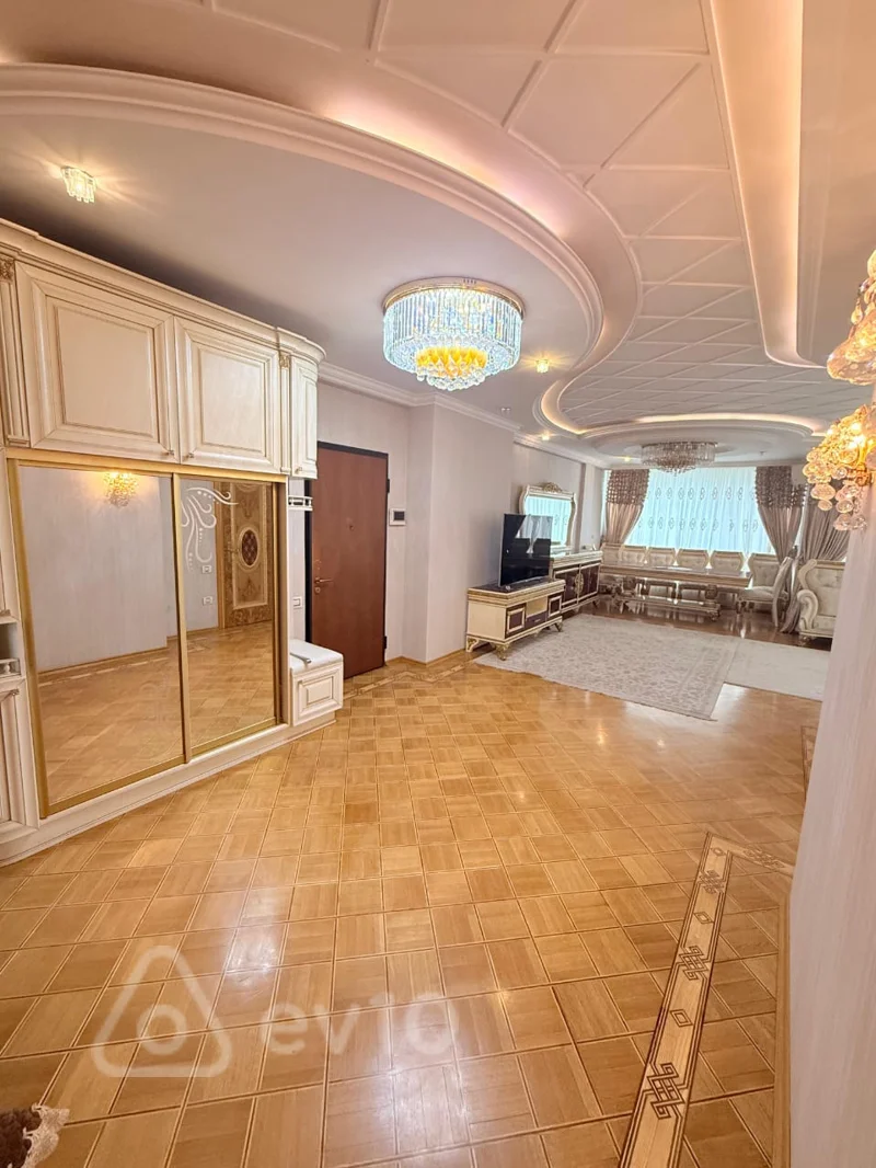3 otaqlı mənzil, 137 m², Tələt Şıxaliyev küçəsi — kirayə — Mənzil, Bakı (5)