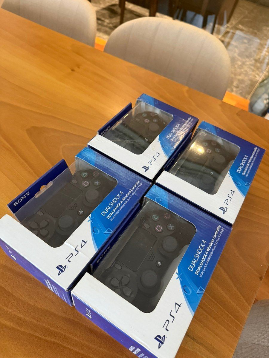 PS4 pultu — Oyunlar, konsollər və proqramlar, Bakı