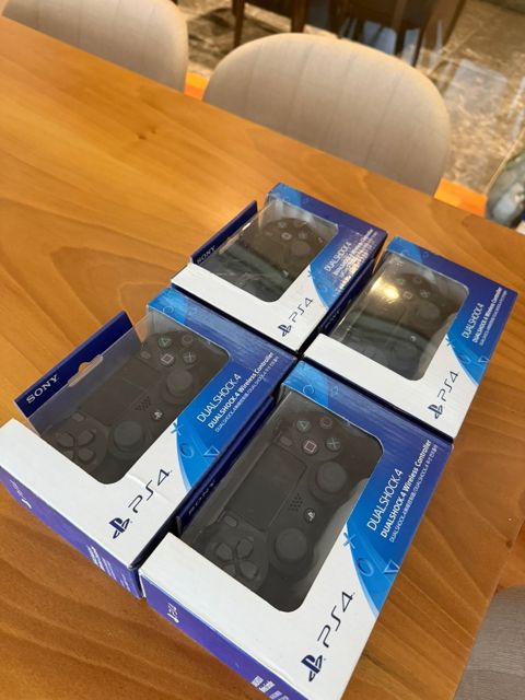 PS4 pultu — Bakı