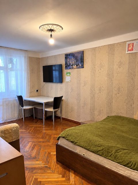 Satılır 1 otaqlı köhnə tikili 38 m² — Bakı
