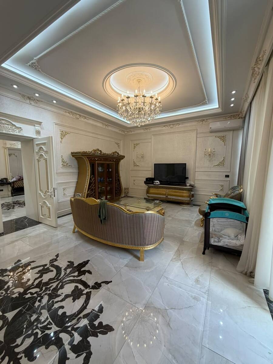 Satılır 4 otaqlı köhnə tikili 213 m² — Mənzil, Bakı (2)