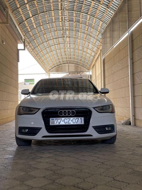 Audi A4 0.2 L, 2013, 196 000 km — Bakı