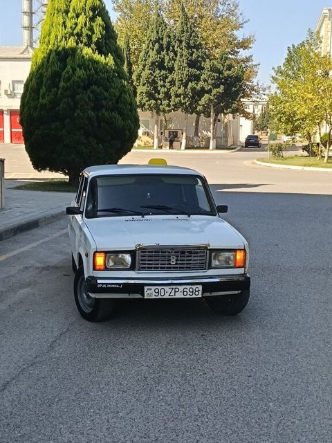 Lada (VAZ) 2107, 1.6 L, 2003 il, 284 452 km — Sumqayıt