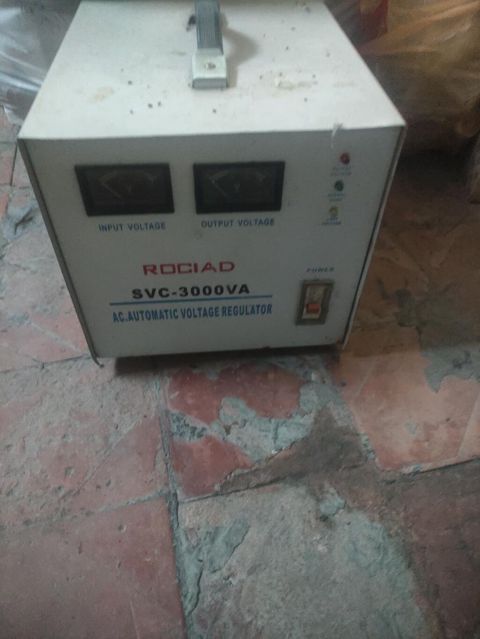 Rocıad SVC-3000VA – Avtomatik Gərginlik Tənzimləyicisi (AC Automatic — Bakı