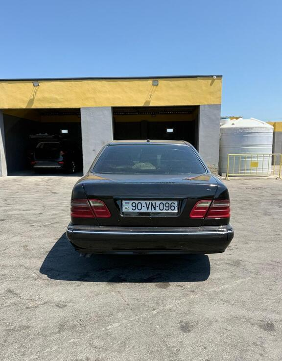 Mercedes E 220, 2002 il, 559625 km, 2.2 L 90-VN-096 — Avtomobillər (6)