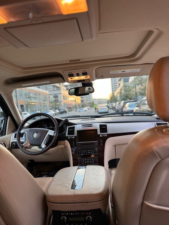 Cadillac Escalade, 6.2 L, 2008 il, 111 215 km — Avtomobillər, Bakı (11)