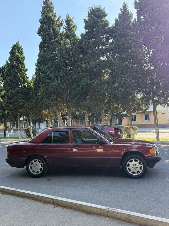 Mercedes 190, 2.0 L, 1993 il, 212 000 km 10-VK-327 — Avtomobillər, Sumqayıt (4)
