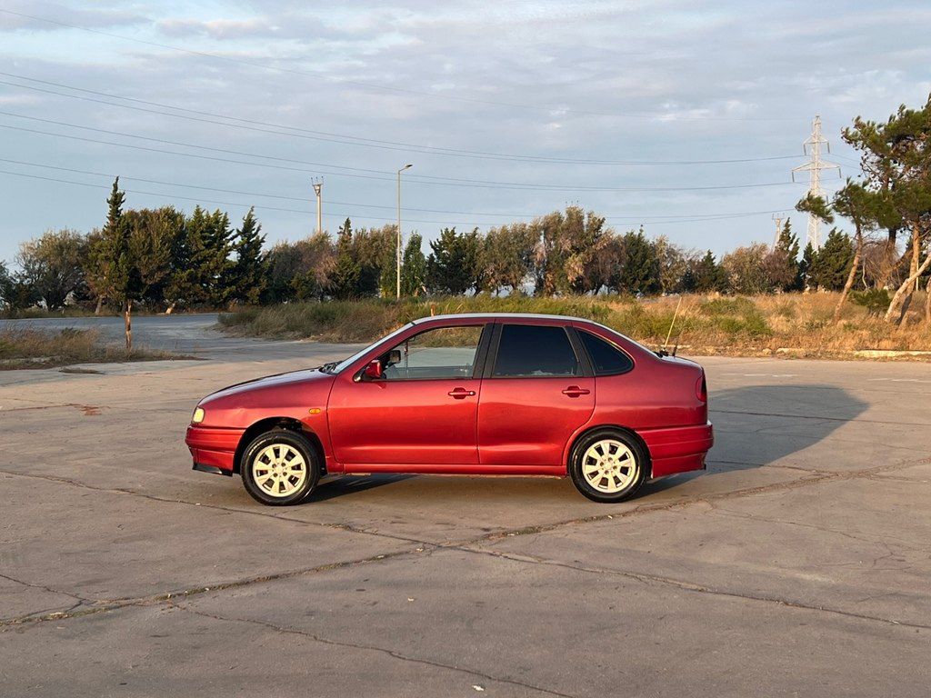 Volkswagen Polo, 1.6 L, 1995 il, 330 000 km 50-CV-533 — Avtomobillər, Sumqayıt (6)