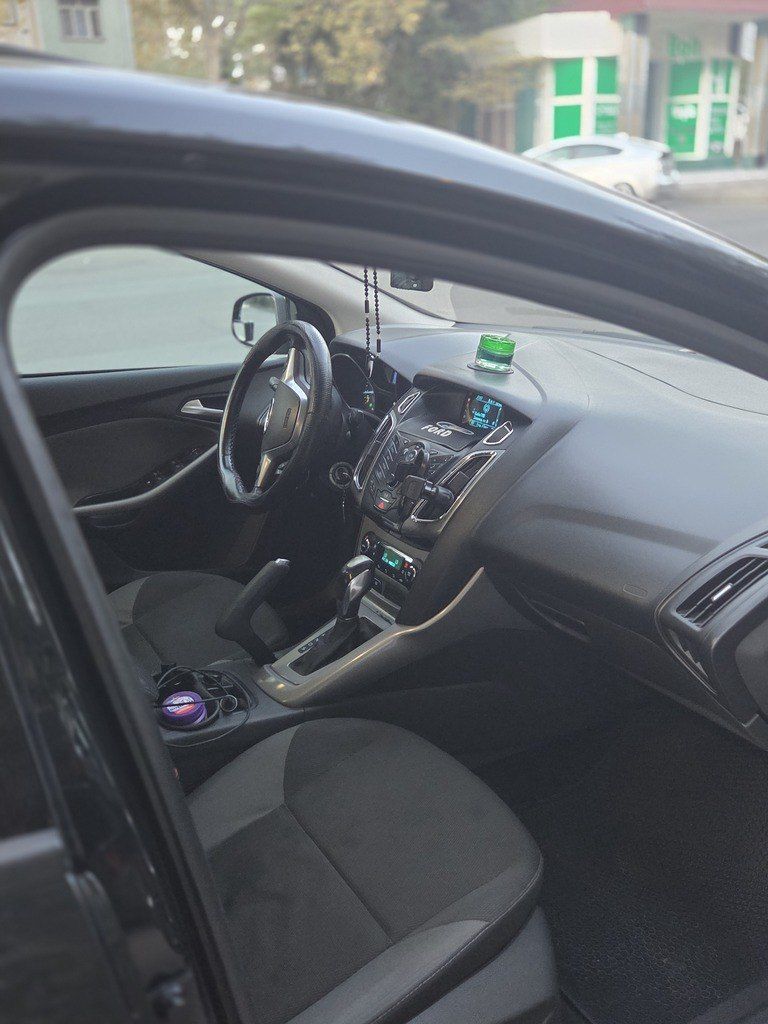 Ford Focus, 1.6 L, 2013 il, 233 000 km 90-UH-085 — Avtomobillər, Bakı (3)