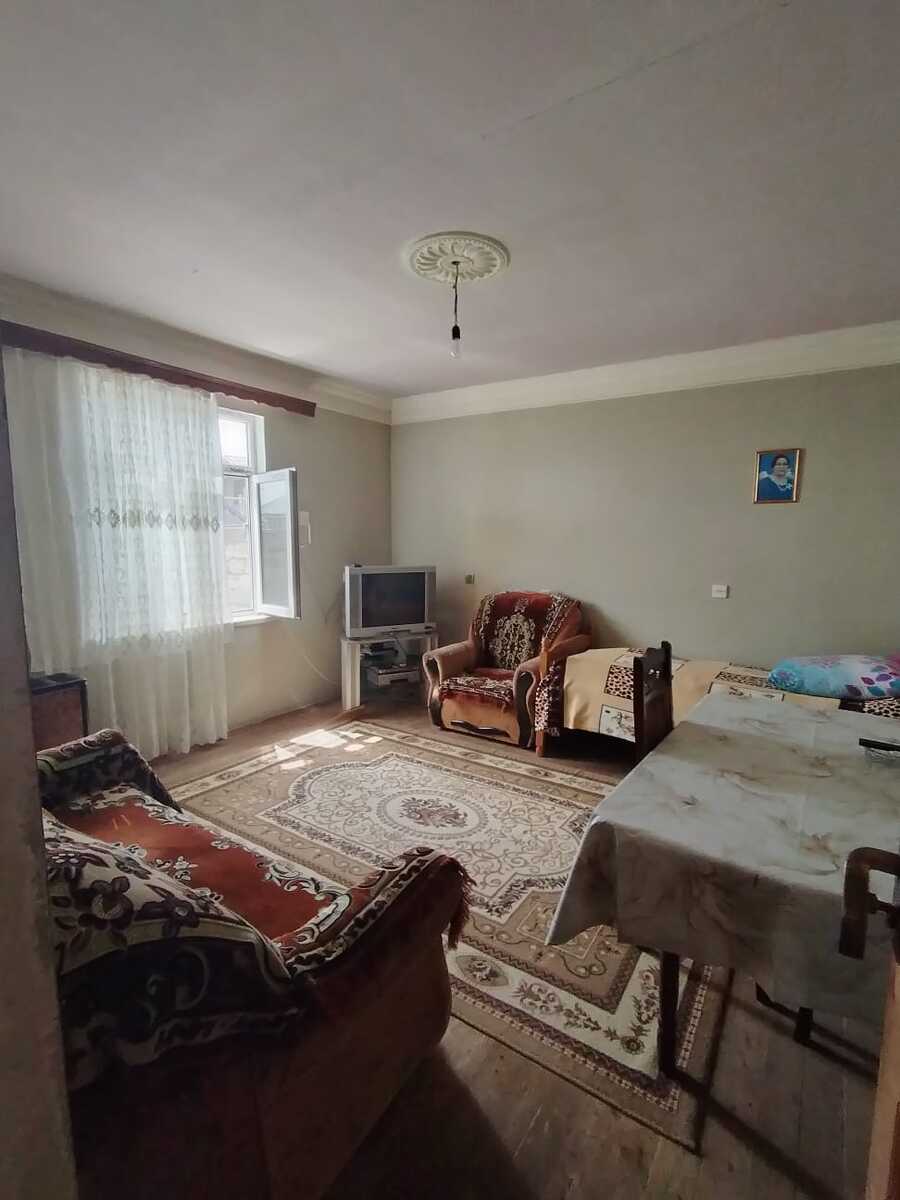 Satılır 4 otaqlı həyət evi/bağ evi 130 m² — Ev, villa, Bakı (2)