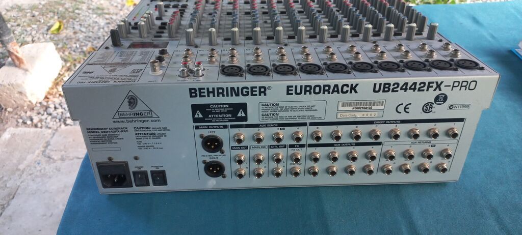 Behringer Eurorack UB2442FX-PRO mikser ideal veziyyetde - 24 girişli — Studiya və konsert üçün, Füzuli (3)