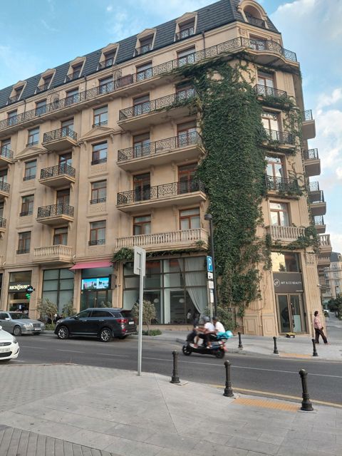 Satılır 3 otaqlı yeni tikili 136 m² — Bakı