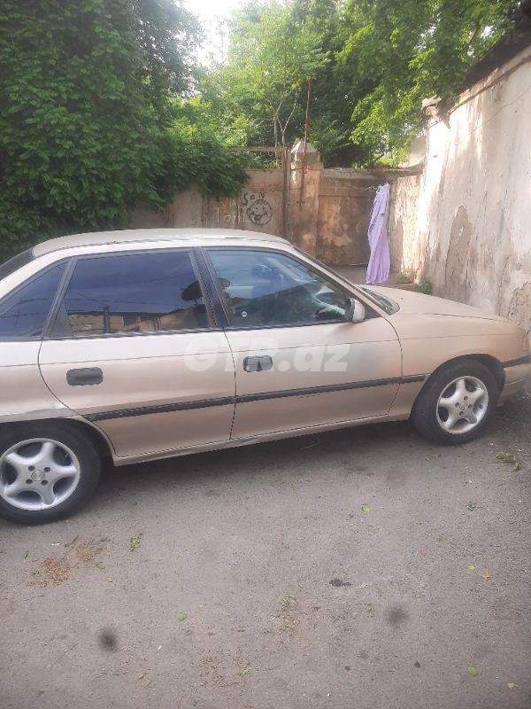 Opel Astra 1.6 L, 1997, 300 000 km — Avtomobillər, Bakı (4)