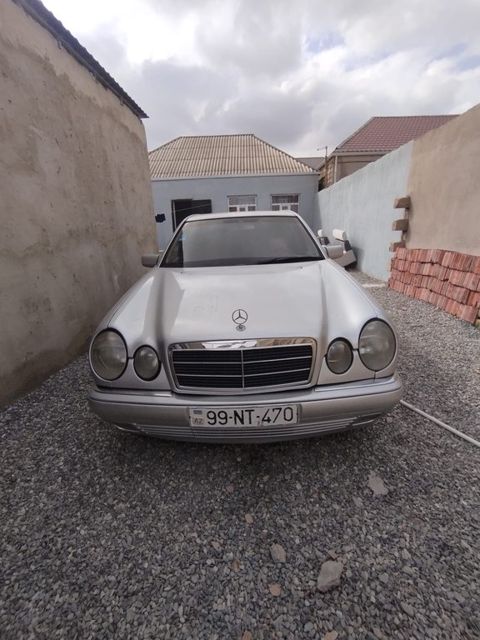 Mercedes E 240, 2.4 L, 1998 il, 236 521 km — Bakı