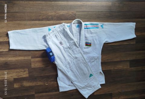 Adidas cüdo geyimi dəsti - Brend: Adidas - Dəst: gi üstü, şalvar və — Bakı