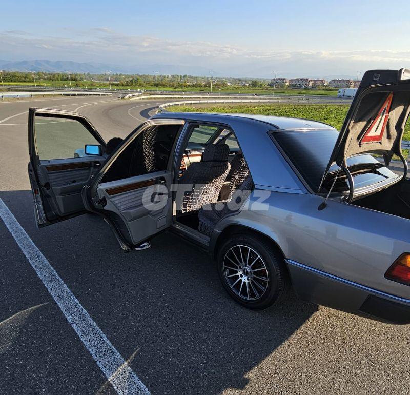 Mercedes E 200 2.0 L, 1991, 392 000 km 90-XJ-765 — Avtomobillər, Qazax (10)
