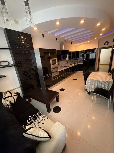 İcarəyə verilir 3 otaqlı yeni tikili 120 m² — Bakı