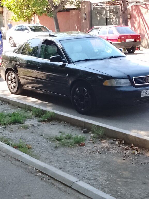 Audi A4, 2.8 L, 1998 il, 385 000 km 99-ZS-332 — Avtomobillər, Gəncə (7)