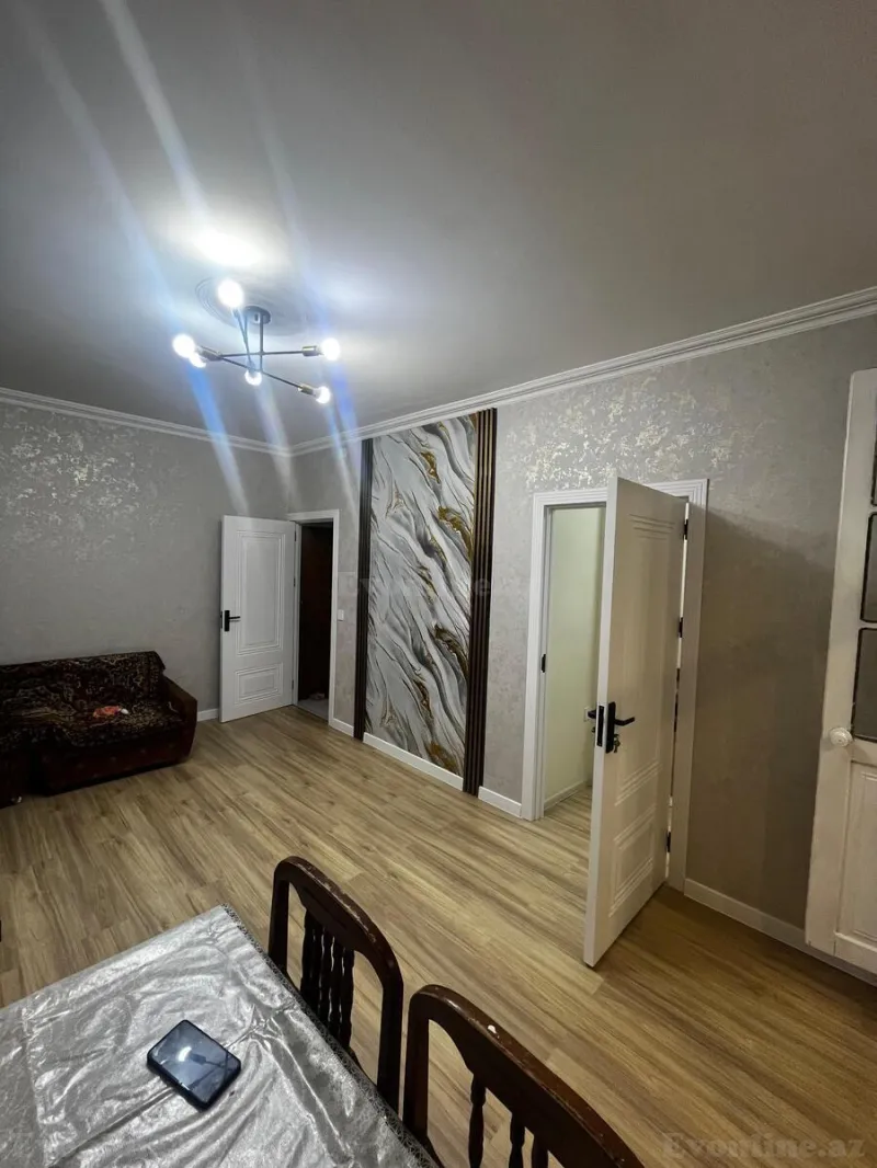 Satılır 2 otaqlı Mənzil Köhnə tikili 40 m² Bakı, Nəsimi r., Memar Əcəmi m., 4-cü mikrorayon — Mənzil, Bakı (3)