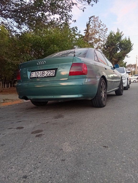 Audi A4, 1.8 L, 2000 il, 209 000 km 10-UB-229 — Avtomobillər, Bakı (8)