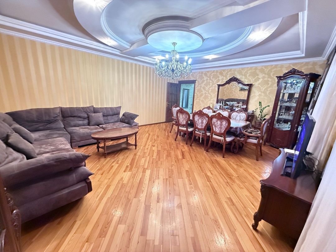 Satılır 4 otaqlı köhnə tikili 110 m² — Mənzil, Bakı (2)
