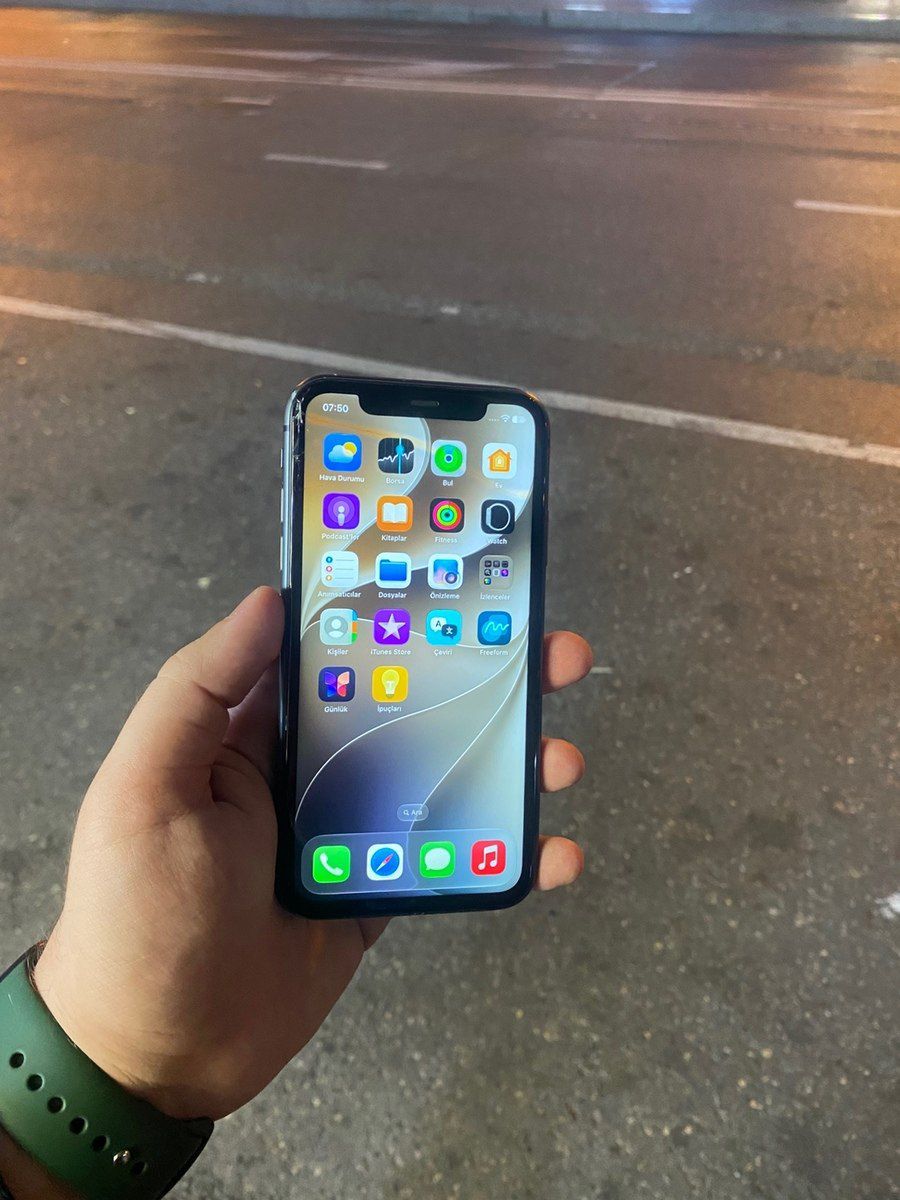 Apple iPhone 11 Black 64GB/4GB — Smartfonlar, Bakı (6)