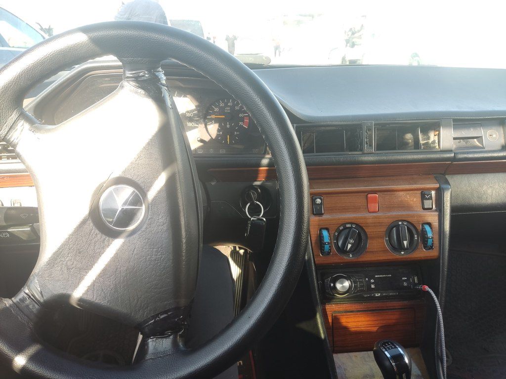 Mercedes 200 D, 2.0 L, 1991 il, 546 750 km 10-VO-572 — Avtomobillər, Bakı (2)