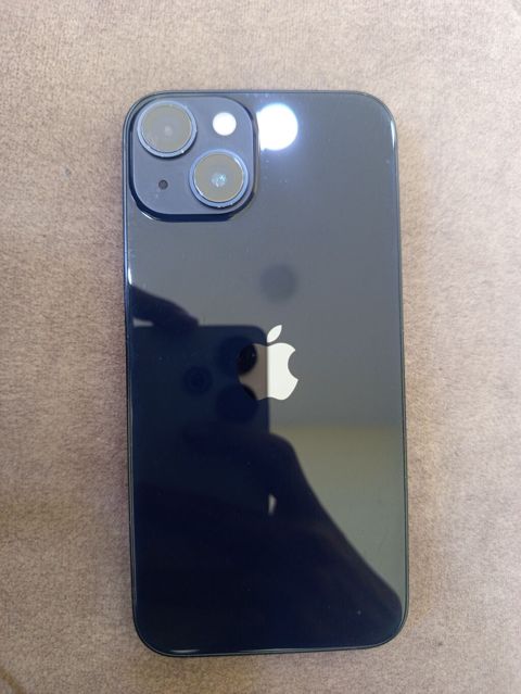 IPhone 13, Qara, Face ID — Digah