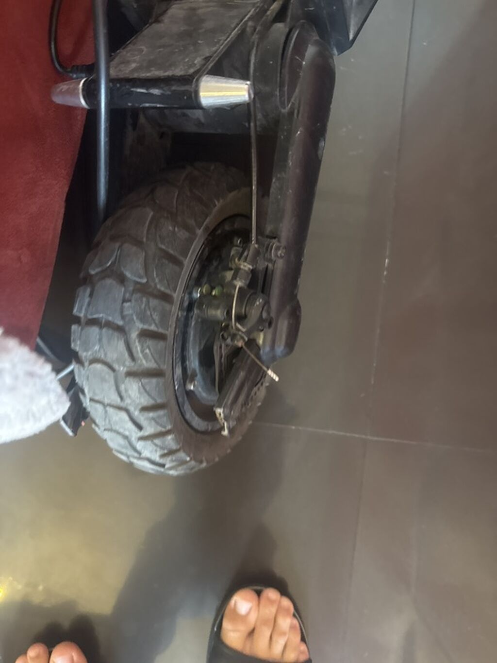 50 -70 manat xerc var Kugo g2 max 45 Güclü elektrikli skuter – iri — Skuterlər, Bakı